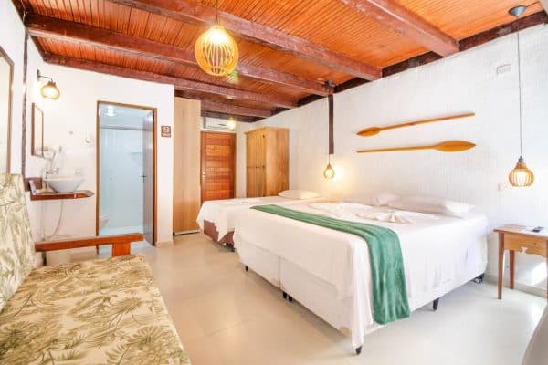 Quarto Master Varanda - Velinn Pousada Canoa Ilhabela