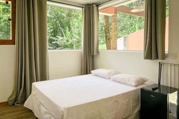 Quarto Queen - Velinn Pousada Canoa Ilhabela